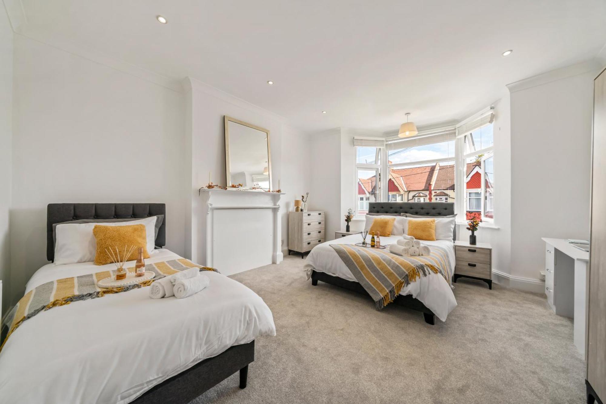2025 Award Winning - 2 Bedroom Luxury Apartment Next To Wembley Stadium Лондон Екстер'єр фото